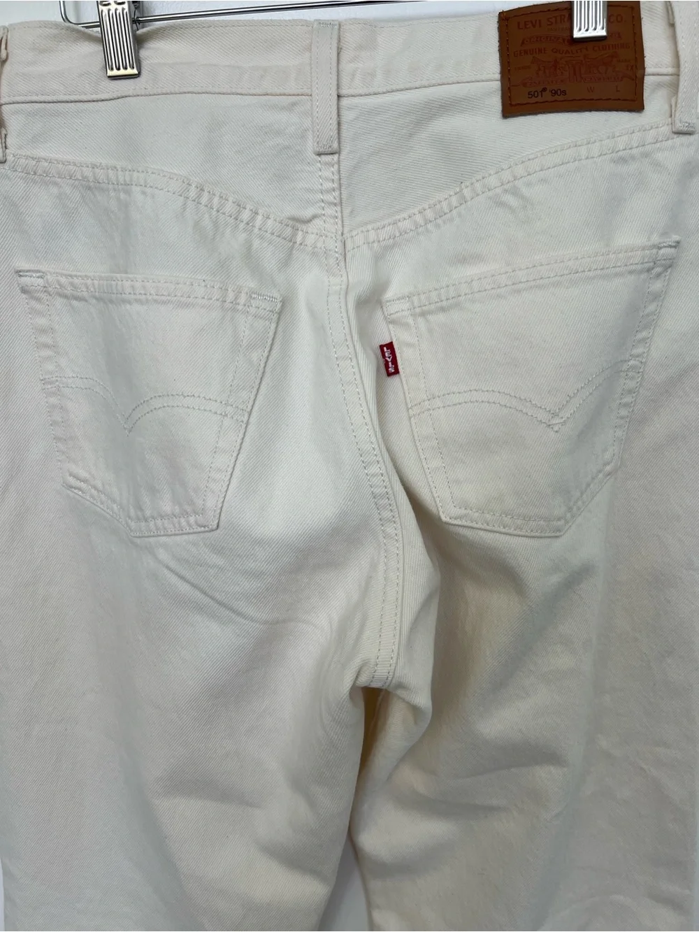Levi’s 501 90’s Women's mid rise jeans ecru/ white